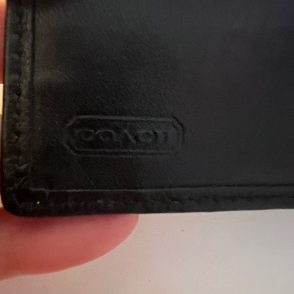 Coach Y2K Vintage Solo Black Leather Wallet with Silver Accents - Picture 8 of 13